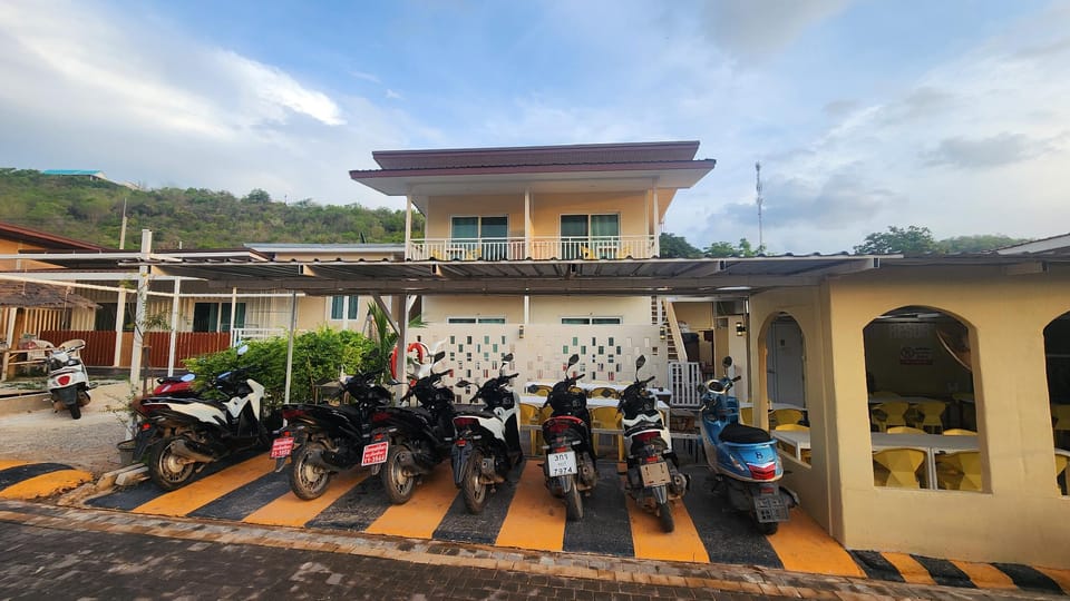 Onemore Resort Koh Larn Hotel in Chon Buri Changwat