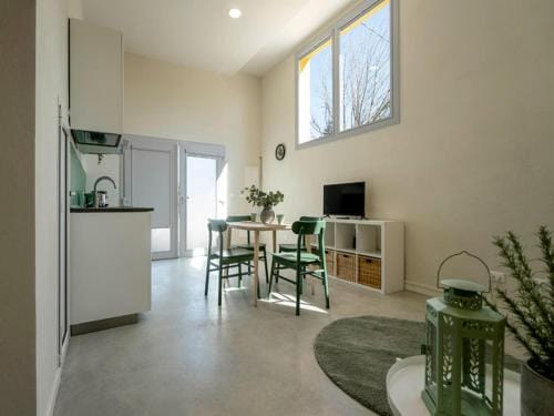 Charming Guest Room in Frassino with Private Entrance Hotel in Emilia-Romagna