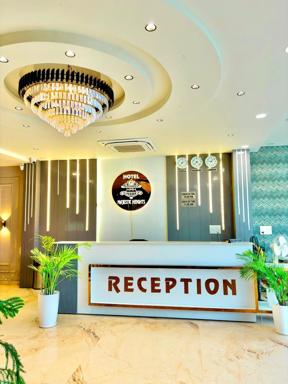 Hotel Majestic Heights Hotel in Agra