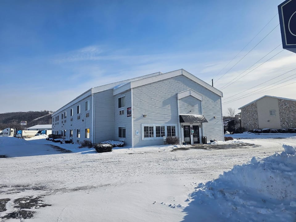 Northwood Inn - Prairie Du Chien Hotel in Prairie du Chien