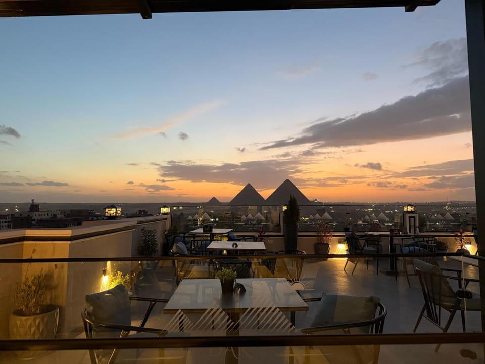 DAR Pyramids View Inn - Rooftop Hostel in Egypt