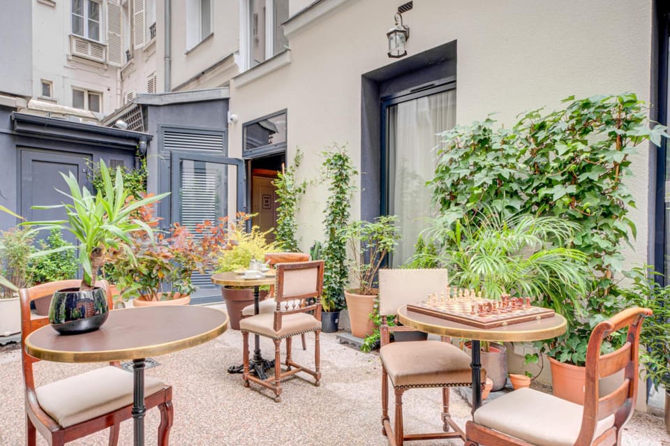 Hotel Maat Batignolles Hotel in Paris