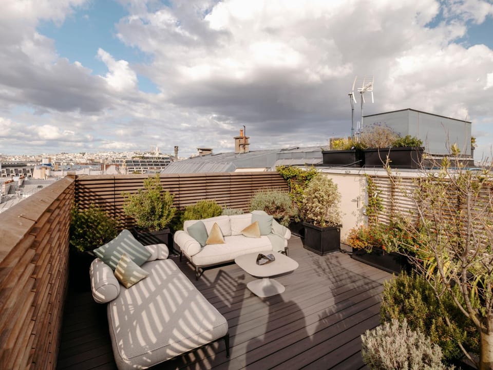 Hotel de Pourtales Apartment hotel in Paris