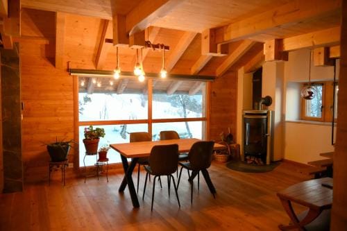 Consulat des Elohim chez Allan et Lili-Peace Hotel in Crans-Montana