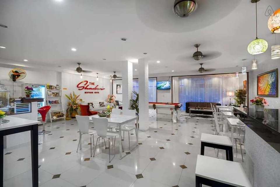 the shades hotel 50 meter beach front Hotel in Patong