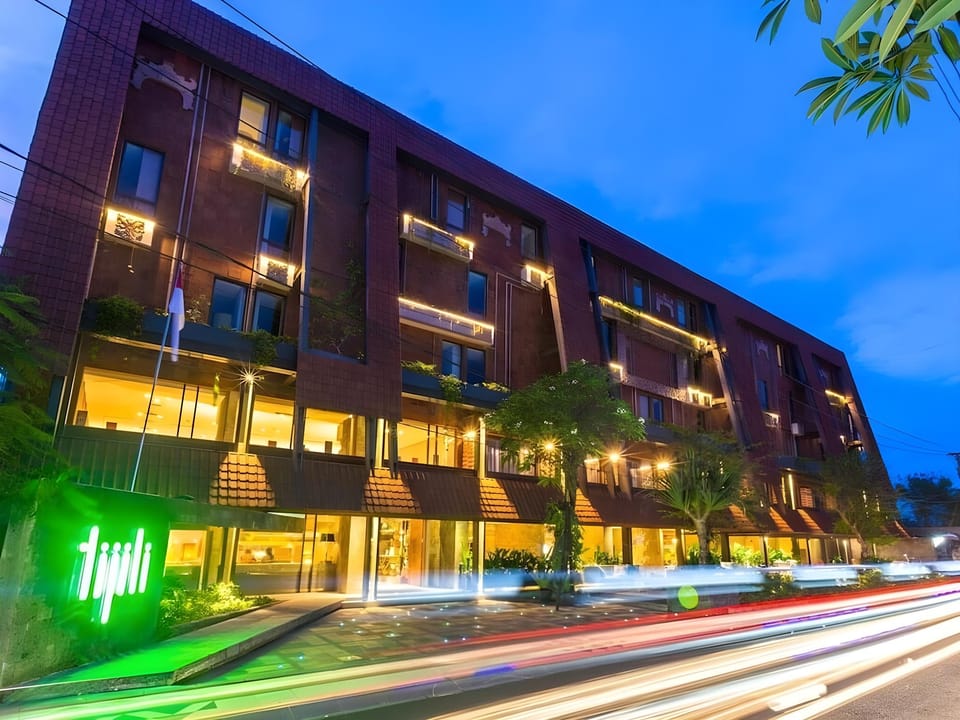 Tijili Hotel Seminyak Resort in Kuta