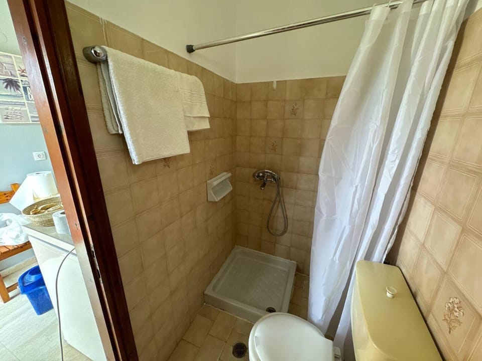 3 little pigs apartments Hotel in Peloponnese, Western Greece and the Ionian