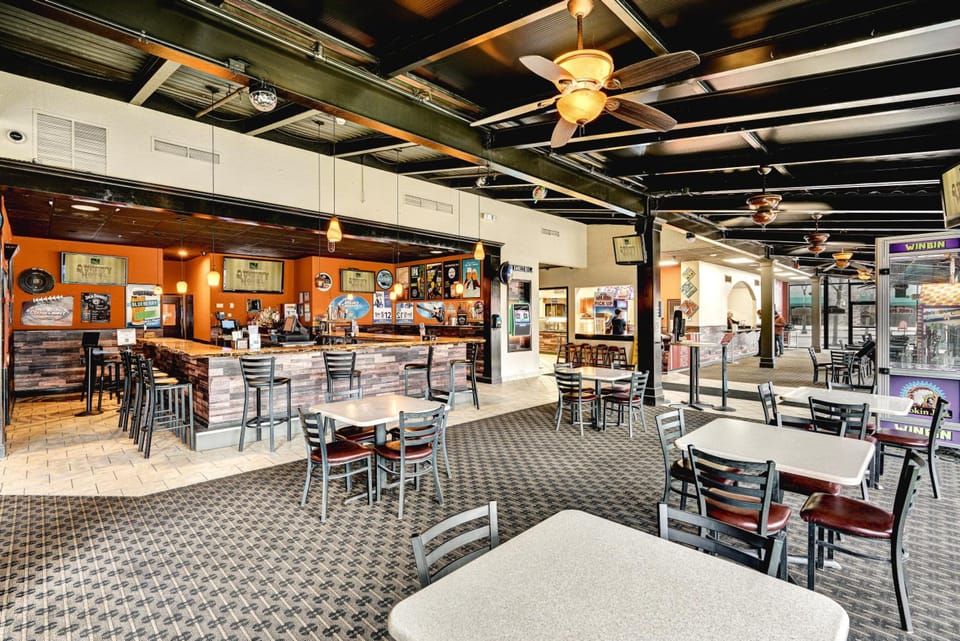 Quality Hotel & Suites At The Falls Hotel in Niagara Falls