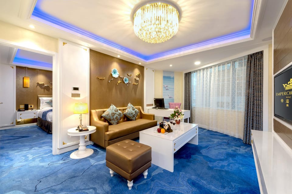 Suite room