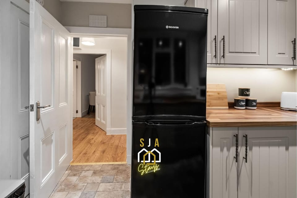 Holburn Road Retreat - SJA Stays - 1 Bed Apartment Hotel in Aberdeen