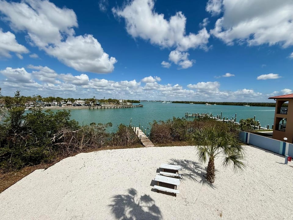 Chadwick Cove Marina Apartment hotel in Manasota Key