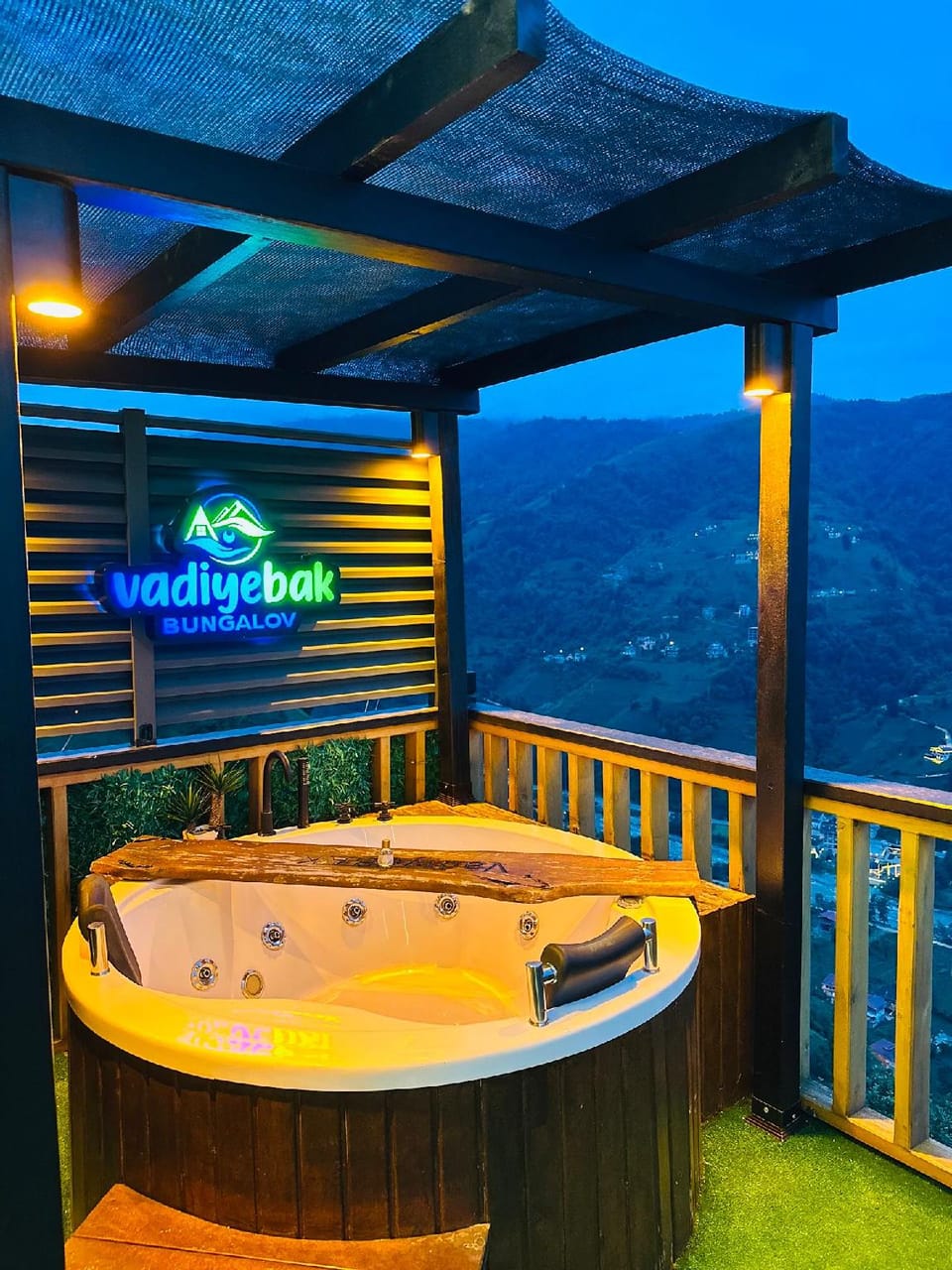 Hot tub