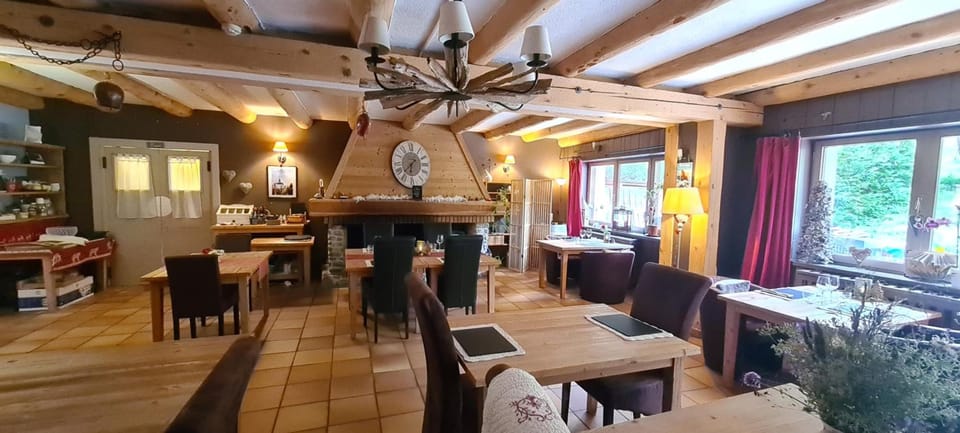Hotel et Appart'Hotel Restaurant L'Adray Apartment hotel in Piedmont