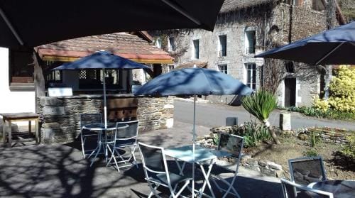 Hotel Restaurant Les Gorges de Chouvigny Hotel in Auvergne-Rhône-Alpes