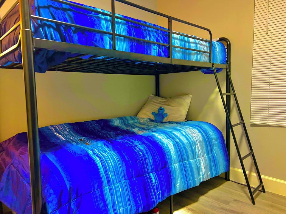 Haystack Hostel Hostel in Harris County