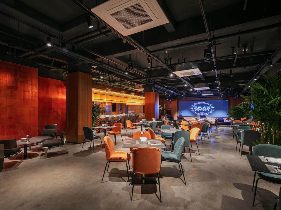ZMAX Hotel Hangzhou Songcheng Zhuantang Academy of Fine Arts Hotel in Hangzhou