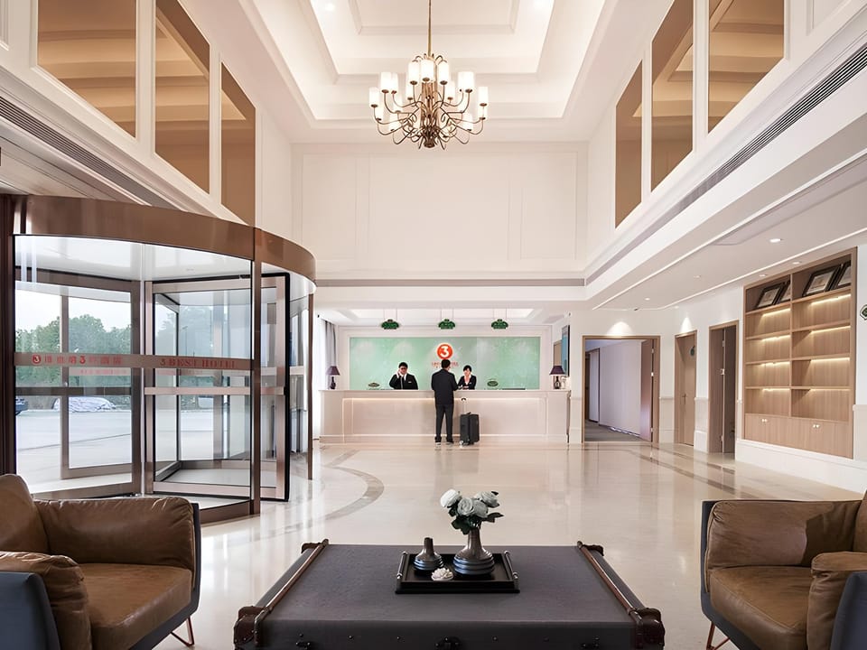 Vienna 3 Best Hotel Hangzhou Xiaoshan Airport Terminal Hotel in Hangzhou
