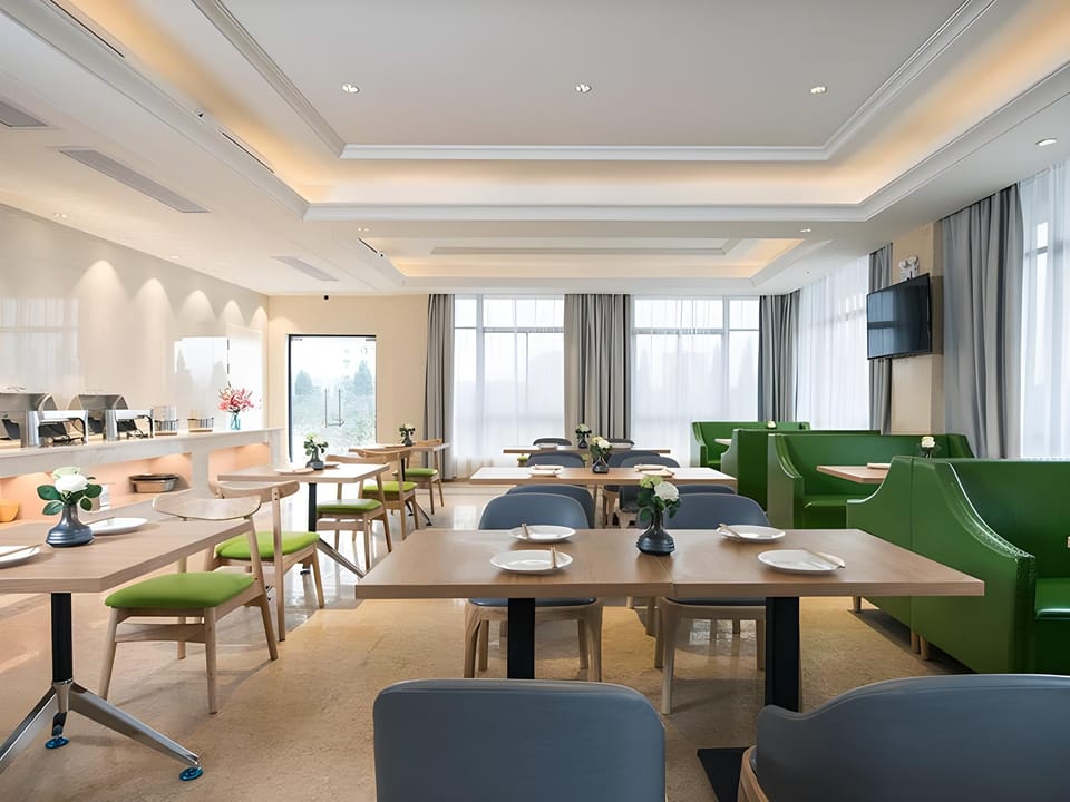 Vienna 3 Best Hotel Hangzhou Xiaoshan Airport Terminal Hotel in Hangzhou