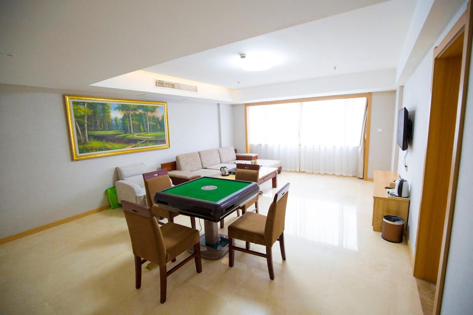 Vienna 3 Best Hotel Zhejiang Taizhou Tiantai Mountain Waterfall Scenic Hotel in Zhejiang