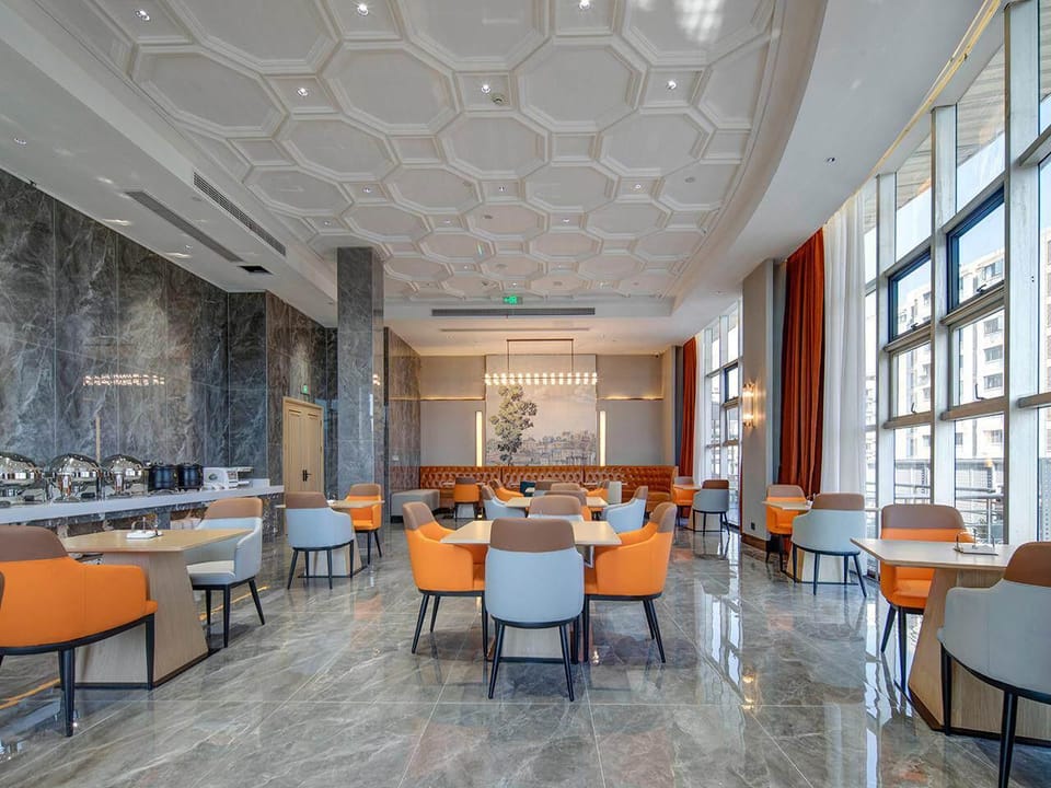 Vienna International Hotel QuzhouShuitingmen Guojin Center Hotel in Zhejiang