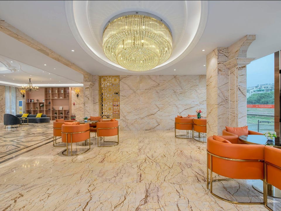 Vienna Classic hotel Changshan Dongming Lake Park Hotel in Zhejiang