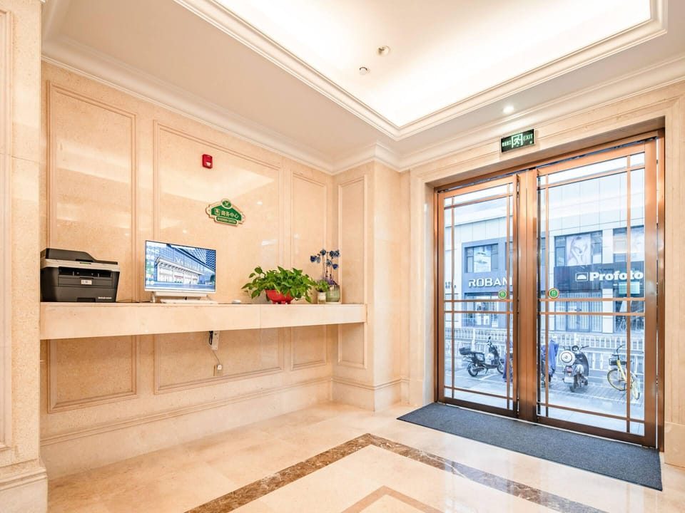 Vienna International Hotel  Hangzhou east railway JingFang Metro Station Hotel in Hangzhou