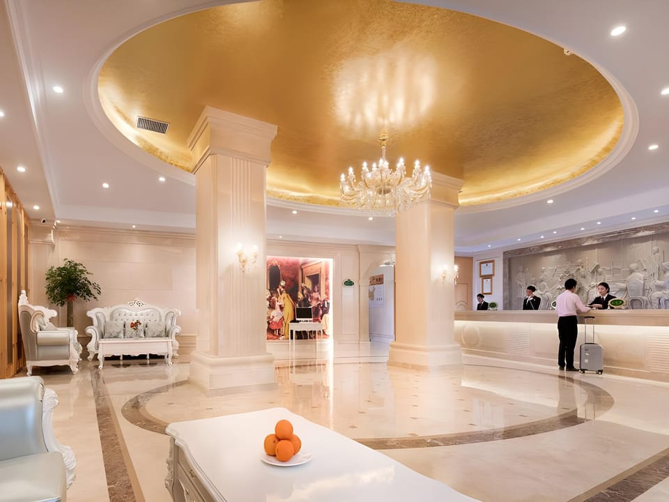 Vienna International Hotel Hangzhou Linping High Speed Railway South Station Hotel in Hangzhou