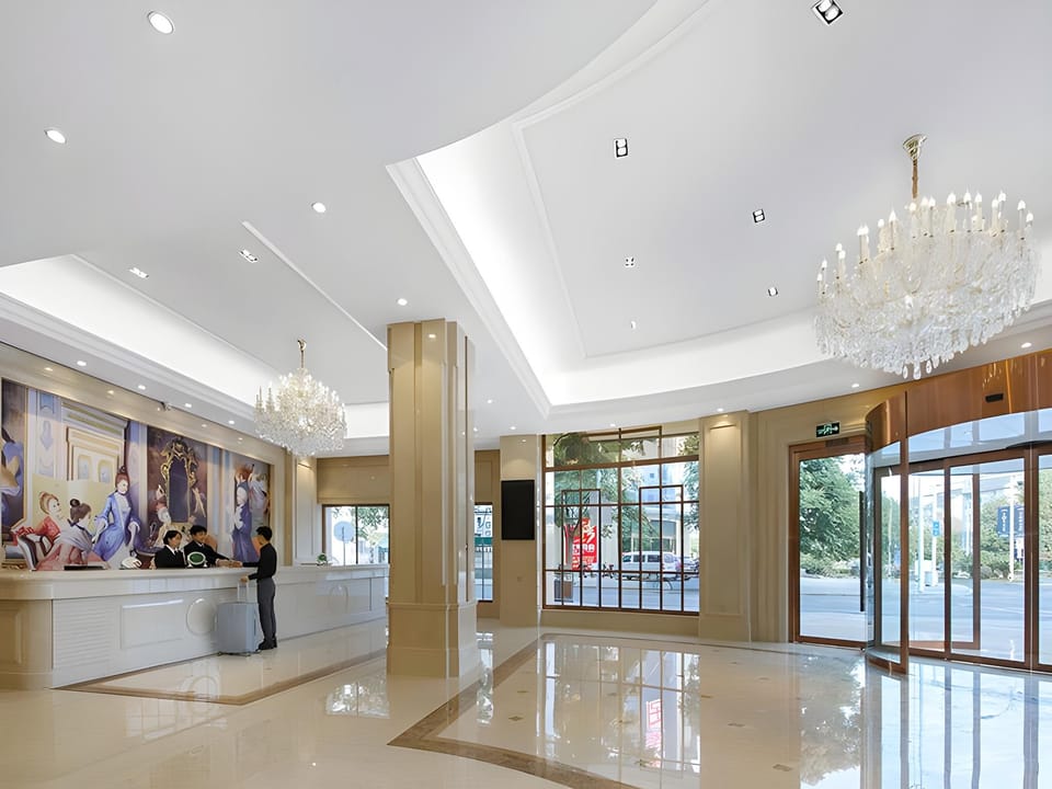 Vienna International Hotel Hangzhou Tonglu Hotel in Hangzhou