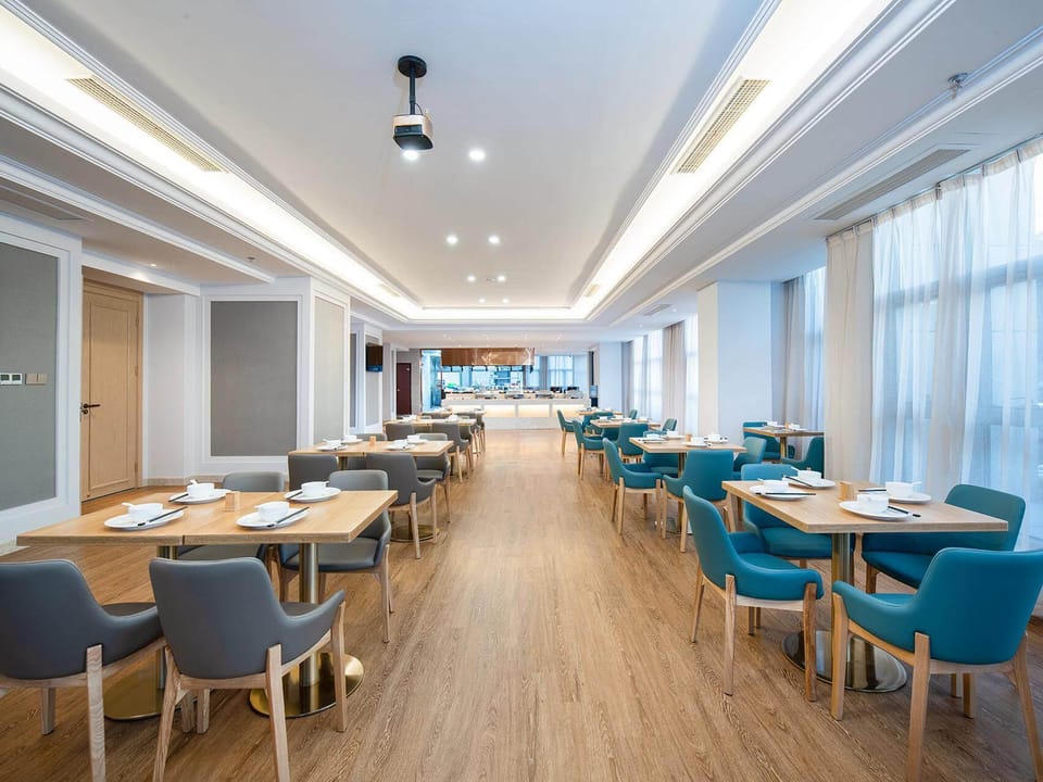 Vienna Hotel Fuyang High-speed Railway Station Hotel in Hangzhou