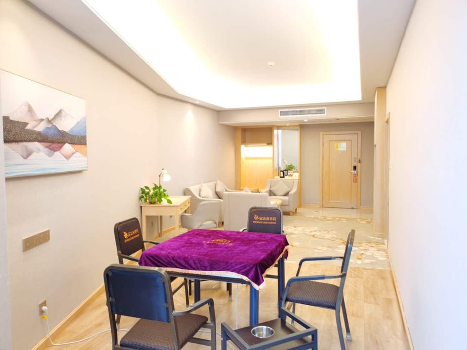 Vienna International Hotel Panan Yunshan Valley Hotel in Zhejiang