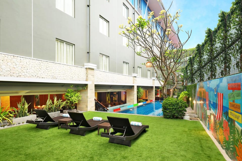 Swimming pool