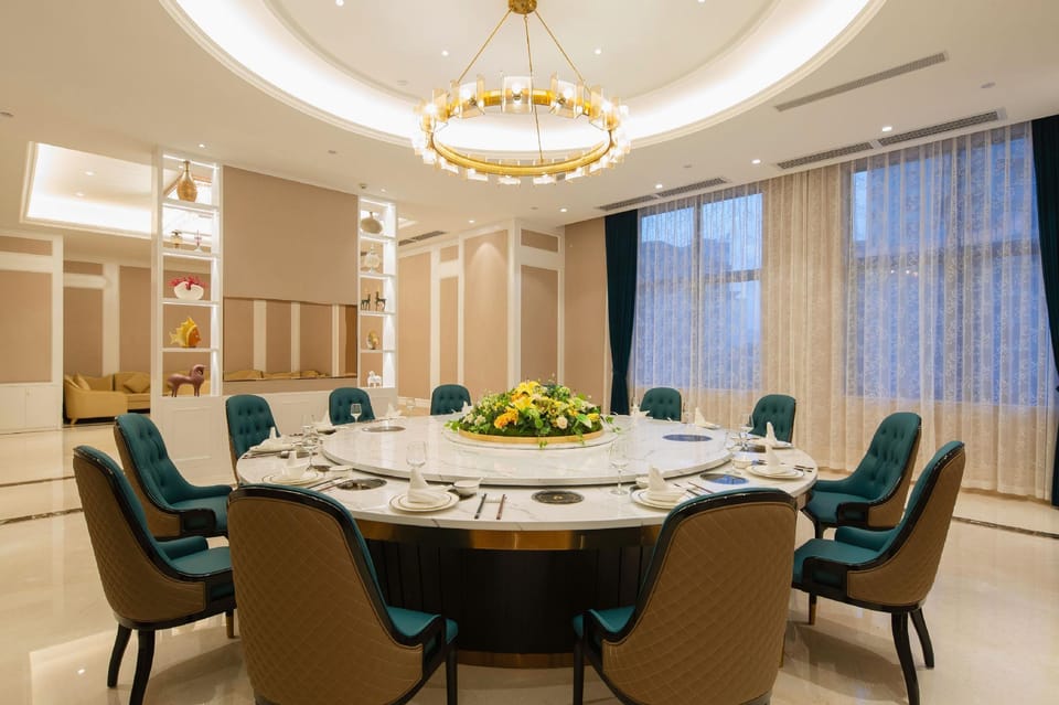 Golden Bauhinia Interstellar Hotel Hotel in China