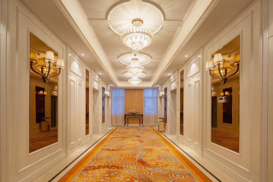 Golden Bauhinia Interstellar Hotel Hotel in China