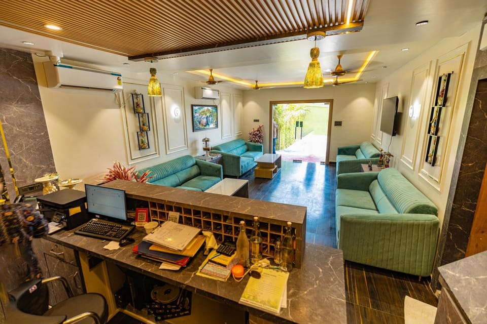 Chandrika Green Resorts Near Prem Mandir Hotel in Uttar Pradesh