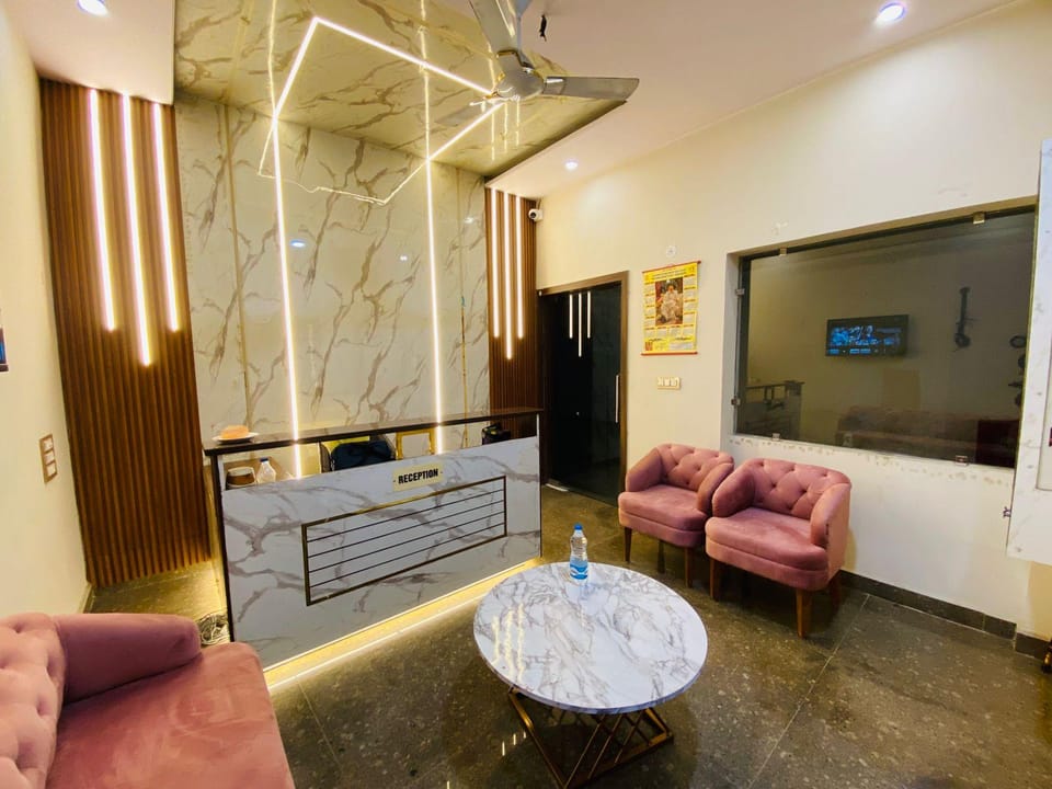 RY LUXURIES HOTEL Hotel in Punjab, India
