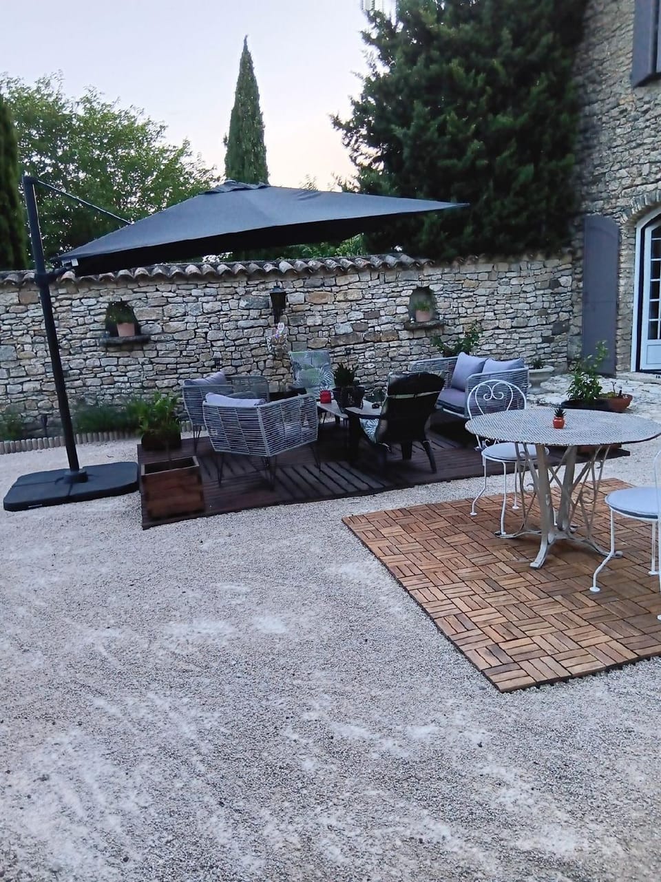 LE Mas Pacha Hotel in L'Isle-sur-la-Sorgue