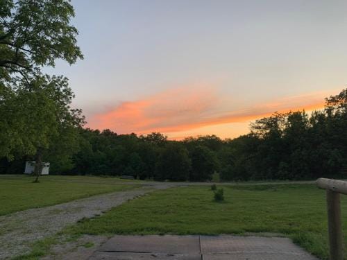 Creekside Country Estate Lodge in Ozark Mountains