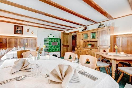 Cafe Pension zum Jager Hotel in Fontanella