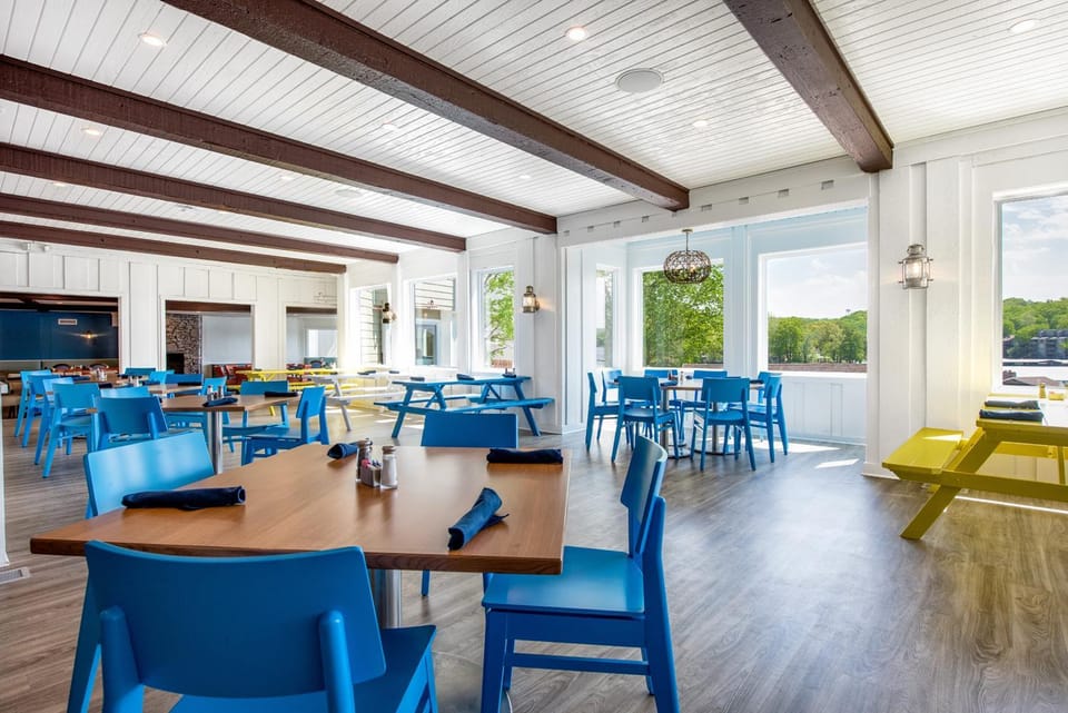 Margaritaville Lake Resort Lake of the Ozarks       Resort in Lake of the Ozarks