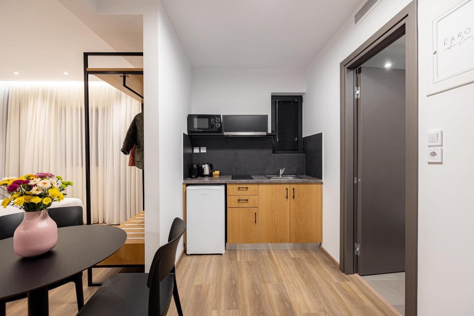 Earos Urban Living Hotel in Kallithea