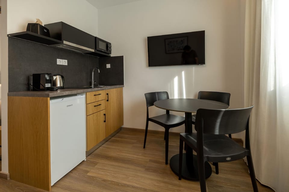 Earos Urban Living Hotel in Kallithea