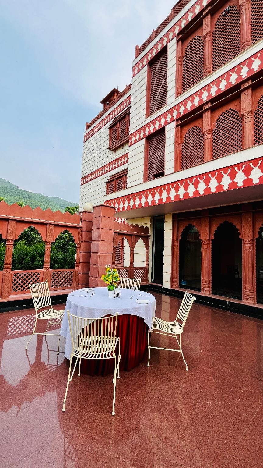 CHAUHAN SHERATON Hotel in Rajasthan