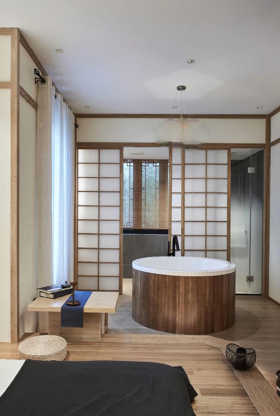 Happy Hearthstone Hot Spring Resort Hotel in Zhejiang