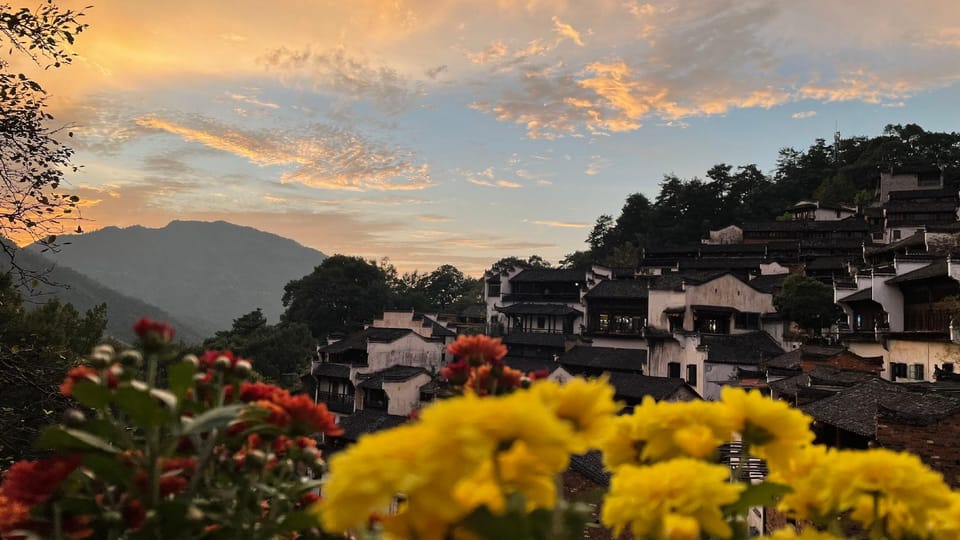 Sunset Viewing at Tingyun Mountain Lodge (Huangling Scenic Area Branch) Hotel in Zhejiang