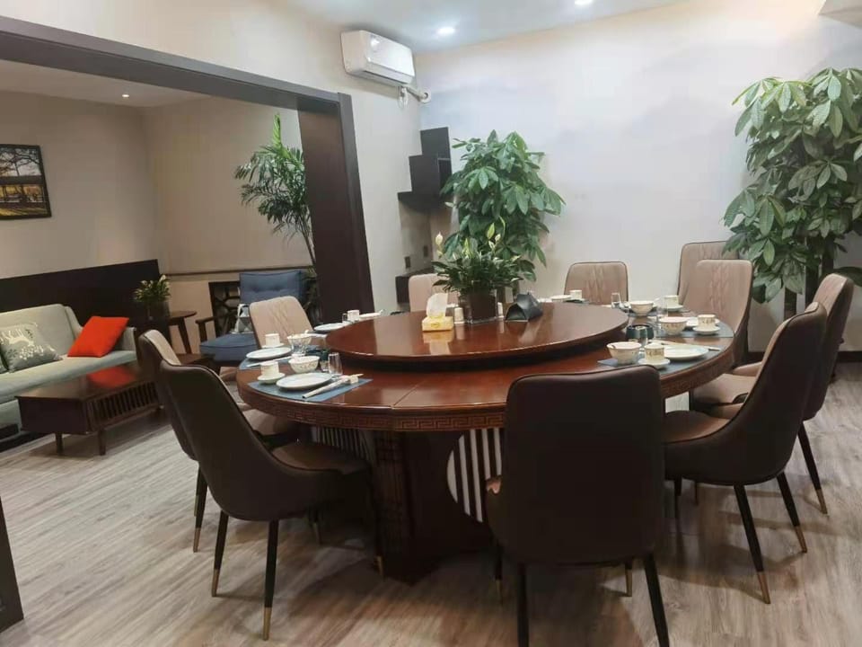 Chengde Zhouhao Hotel Hotel in China