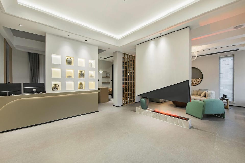 Xiongxiongjia Wangmeishe (Anji Yunshang Grassland Store) Hotel in Hangzhou