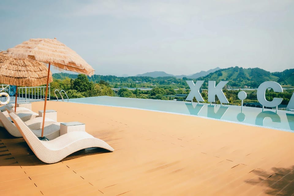 Anji Star Valley Camp Hotel in Zhejiang