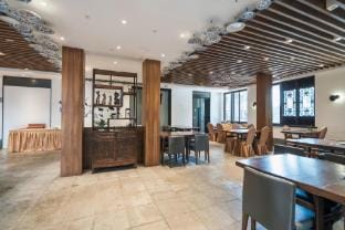 Shaoxing Jianhu·Huanglong Cuili Resort Hotel Hotel in Hangzhou