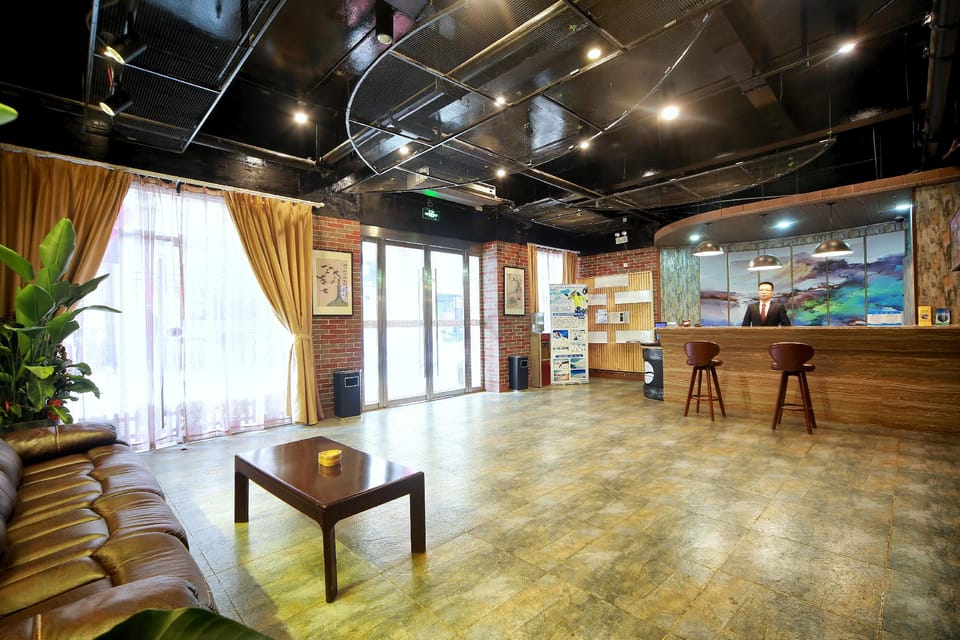 Jingxi Holiday Hotel (Anji Jiuzhou Changshuo Plaza Branch) Hotel in Zhejiang