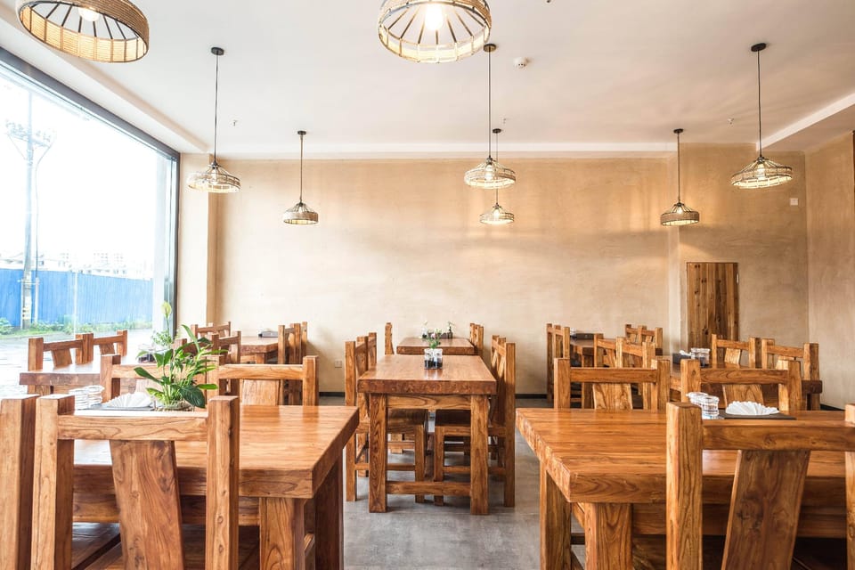 Yuexing Hotel (Hengdian Wansheng South Street Pedestrian Street Branch) Hotel in Zhejiang